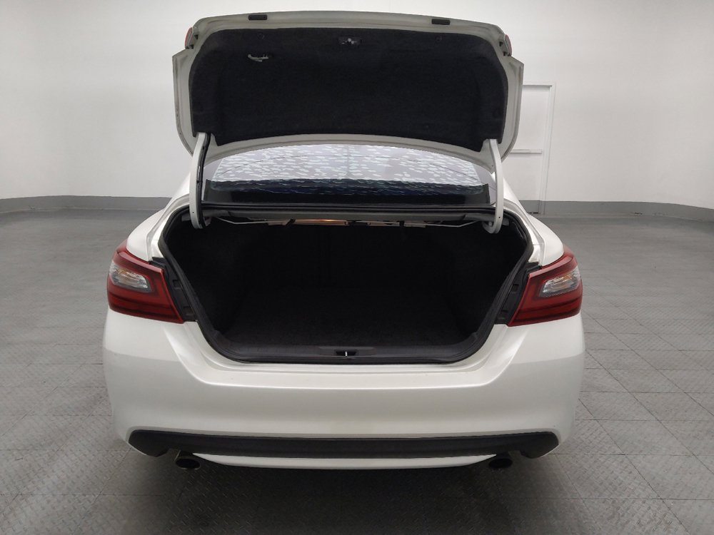 Used 2018 Nissan Altima 2.5 SR w/ SR Special Edition image 29