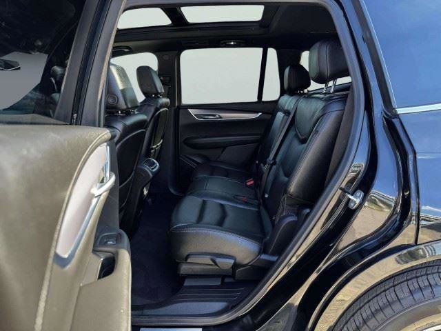 Used 2024 Cadillac XT6 Luxury w/ LPO, Floor Liner Package FWD image 35