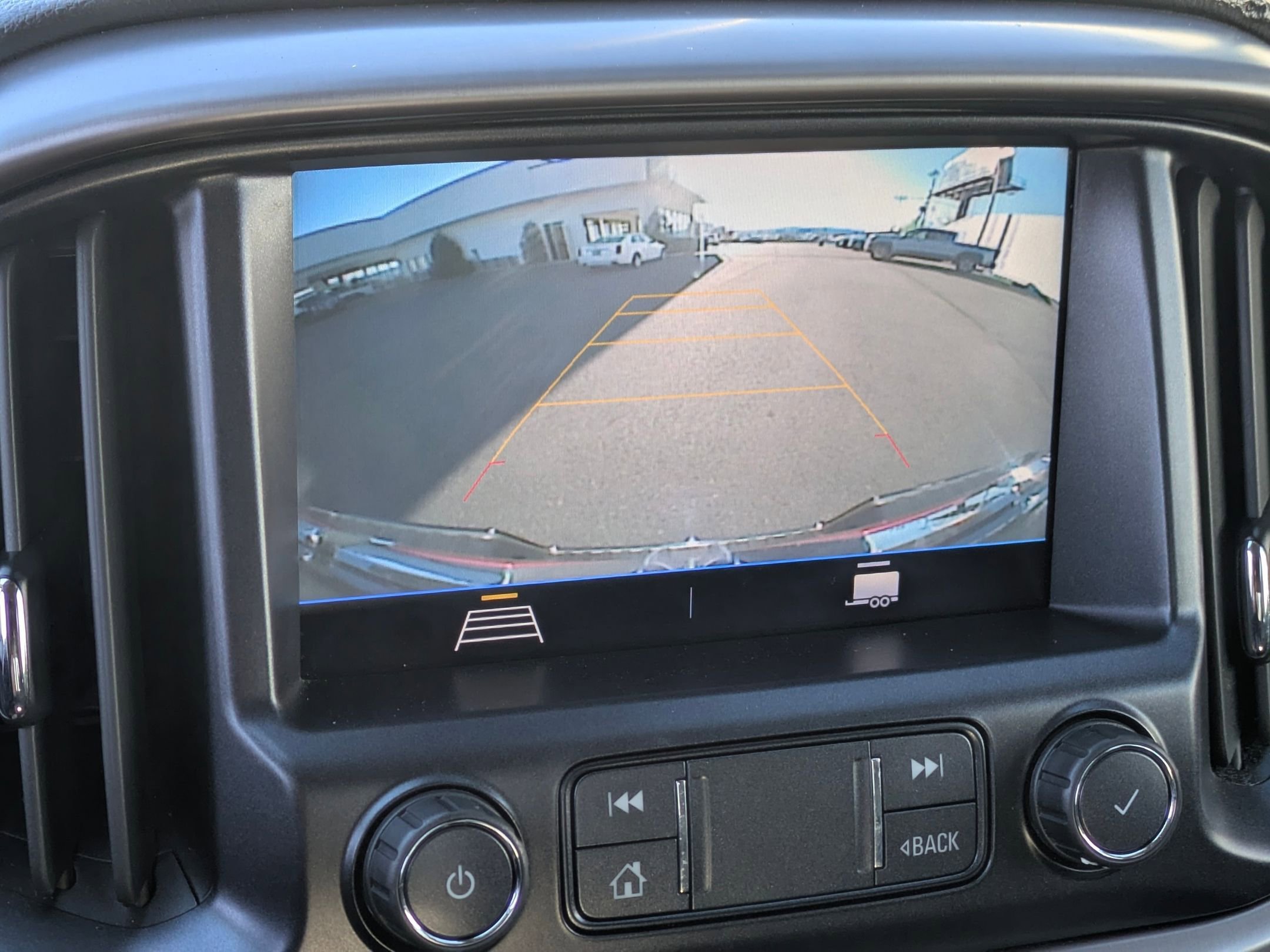 Certified 2022 GMC Canyon AT4 w/ Driver Alert Package image 18