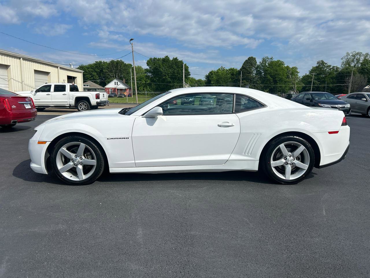 Used 2015 Chevrolet Camaro LT RWD image 8