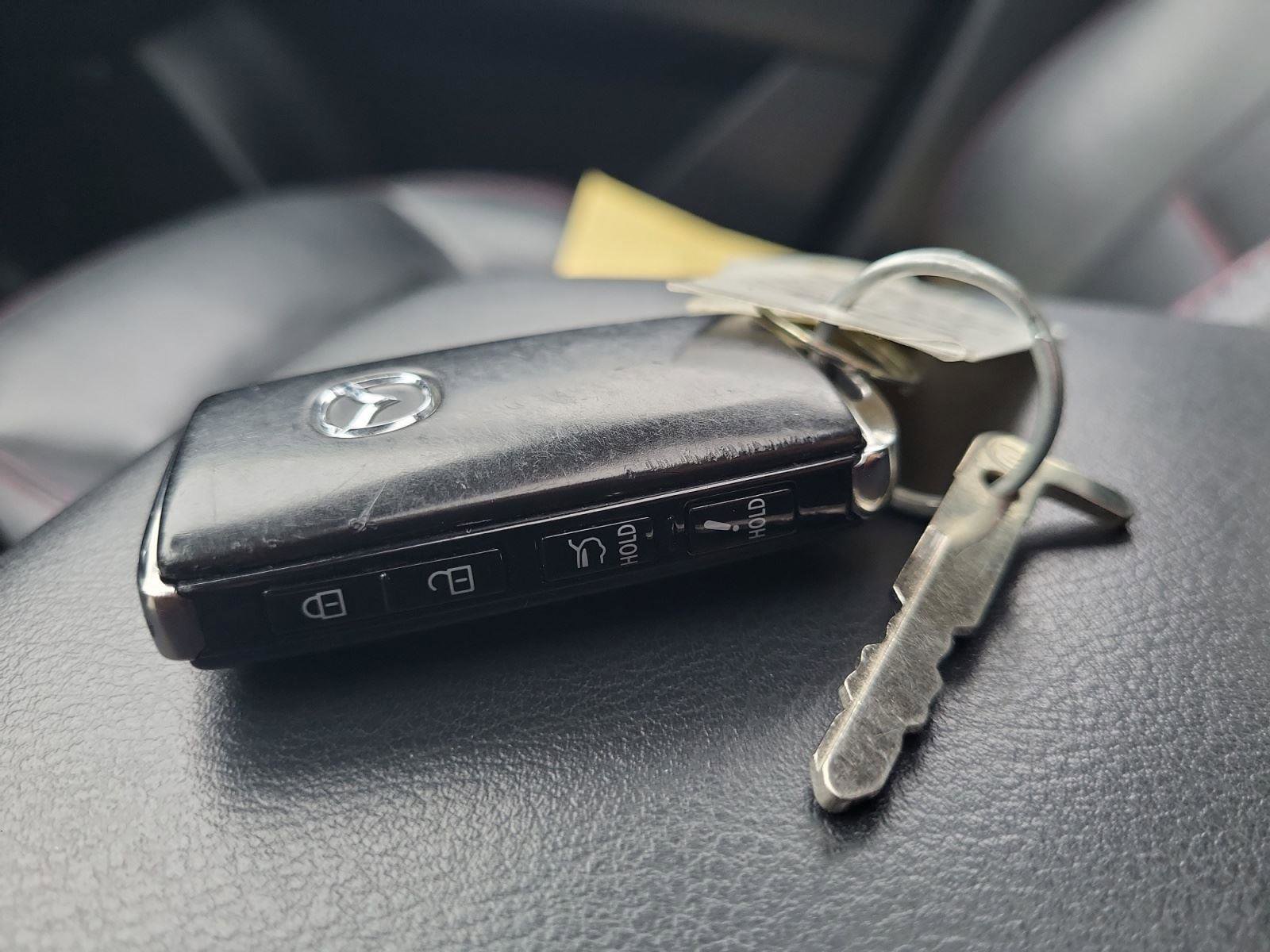 Used 2024 MAZDA CX-5 Carbon Edition image 33