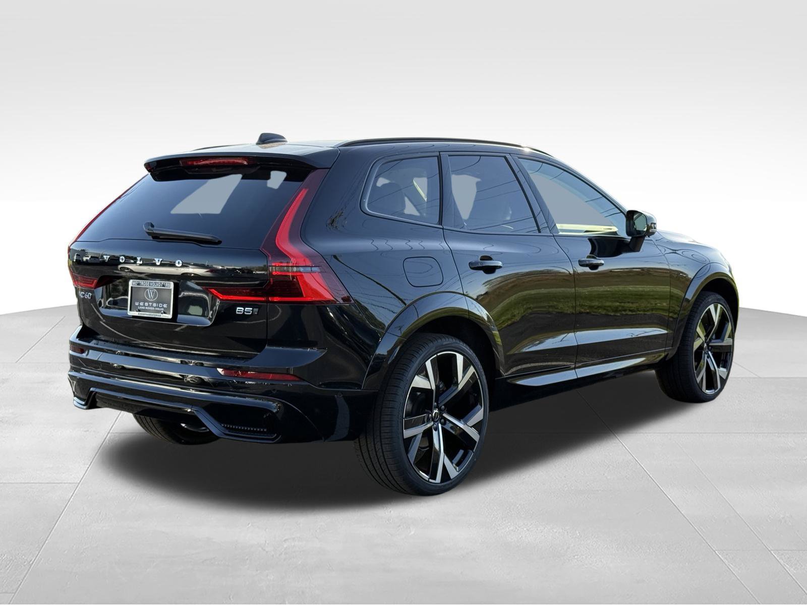 New 2027 Volvo XC60 B5 Ultra AWD/4WD image 6