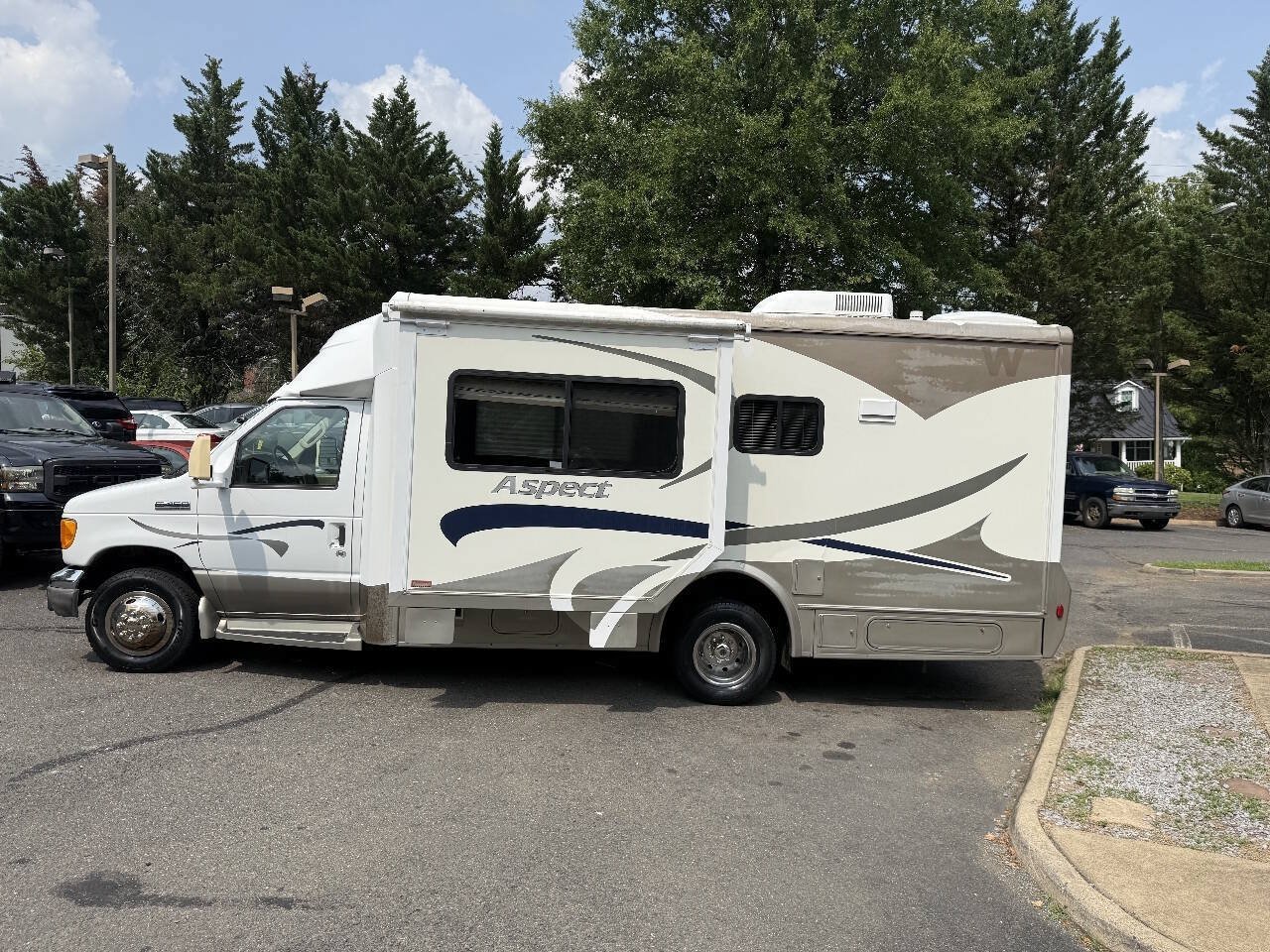 Used 2006 Ford E-450 and Econoline 450 RWD image 4