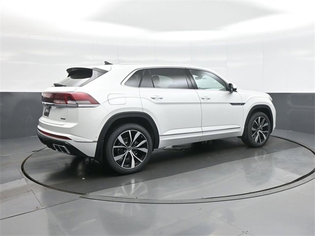 New 2026 Volkswagen Atlas Cross Sport SEL Premium R-Line image 7