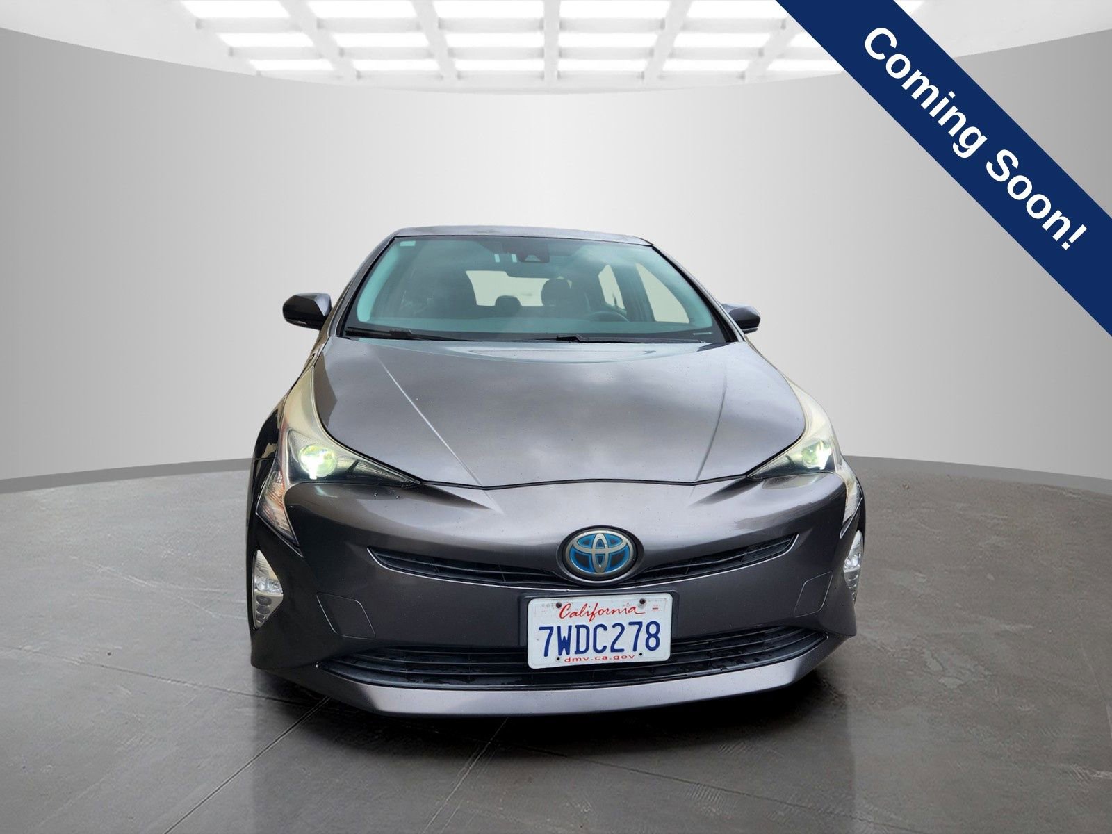Used 2016 Toyota Prius Three image 2