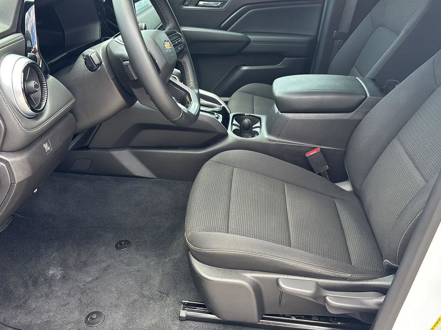 Certified 2023 Chevrolet Colorado LT w/ LT Convenience Package image 16