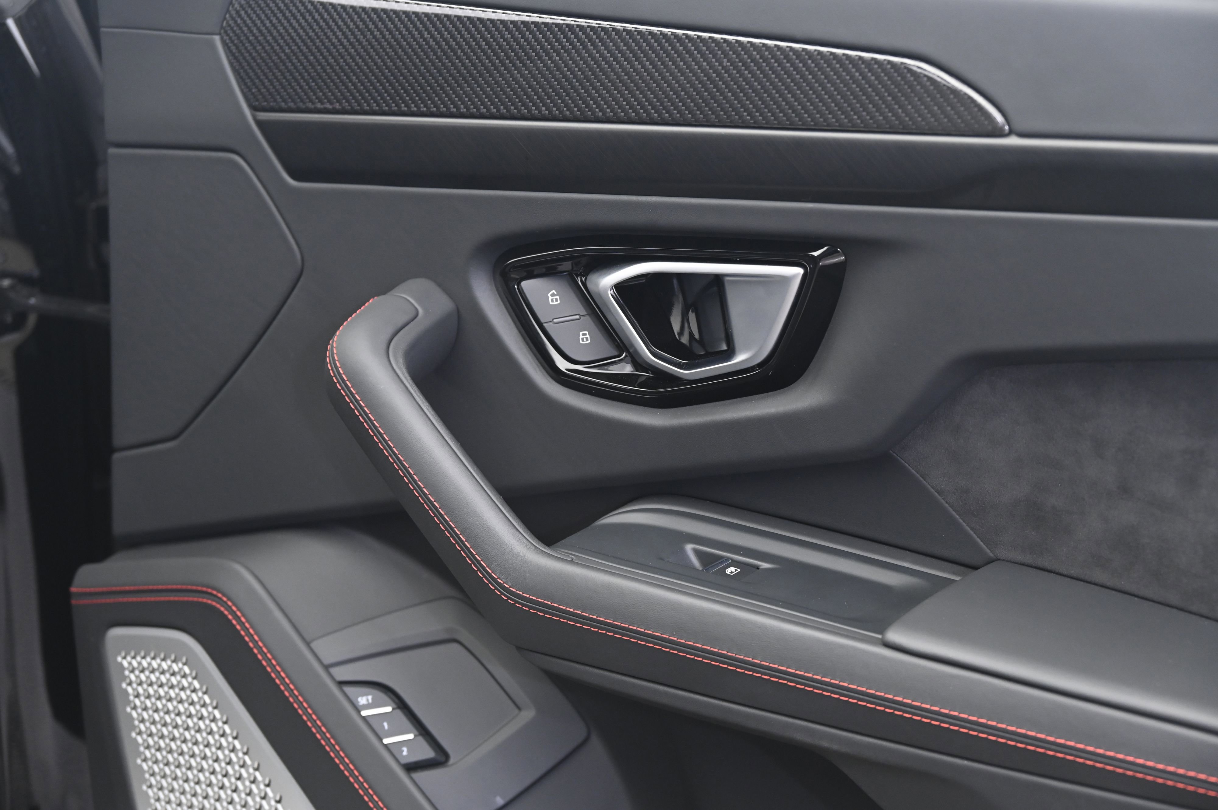 Used 2022 Lamborghini Urus image 21