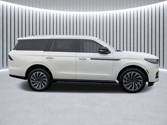 New 2026 Lincoln Navigator Black Label image 3