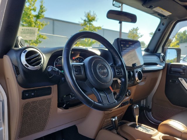 Used 2012 Jeep Wrangler Rubicon w/ PWR Convenience Group AWD/4WD image 12