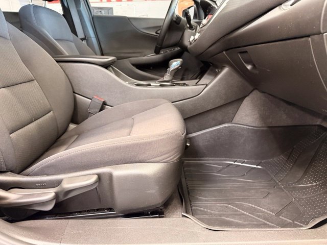 Used 2024 Chevrolet Malibu RS FWD image 24