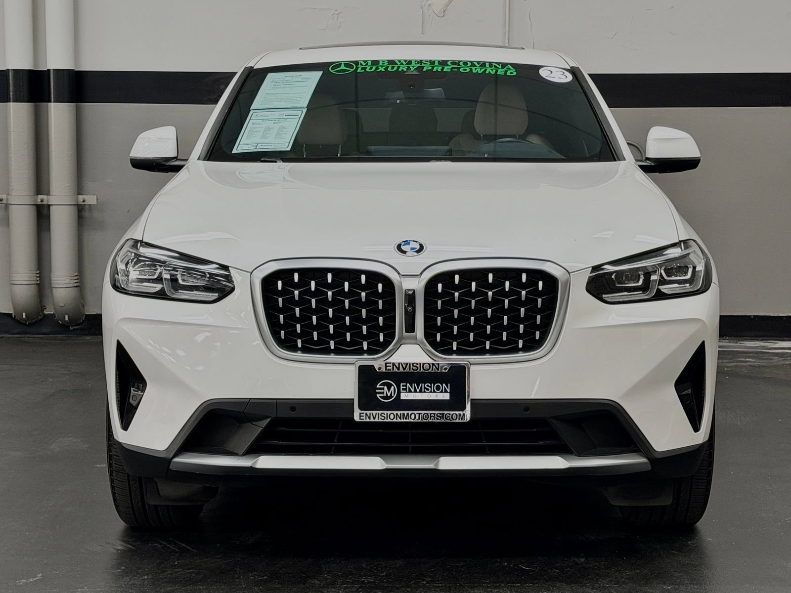 Used 2023 BMW X4 xDrive30i w/ Parking Assistance Package AWD/4WD image 6