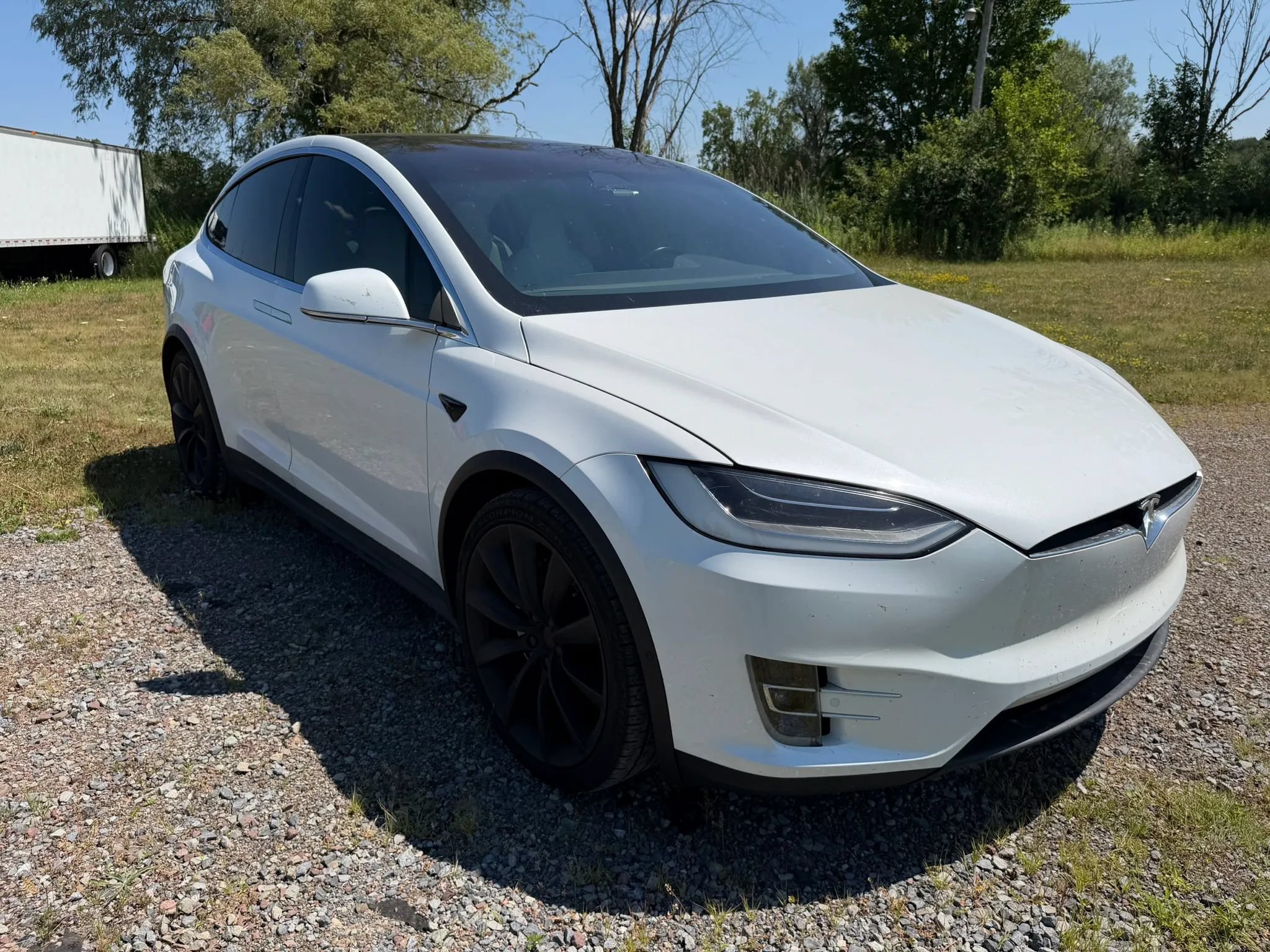 Used 2016 Tesla Model X 90D AWD/4WD image 3