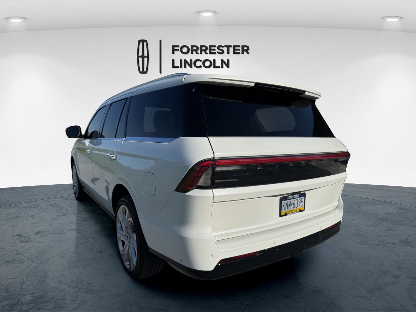 Used 2025 Lincoln Navigator Reserve AWD/4WD image 20