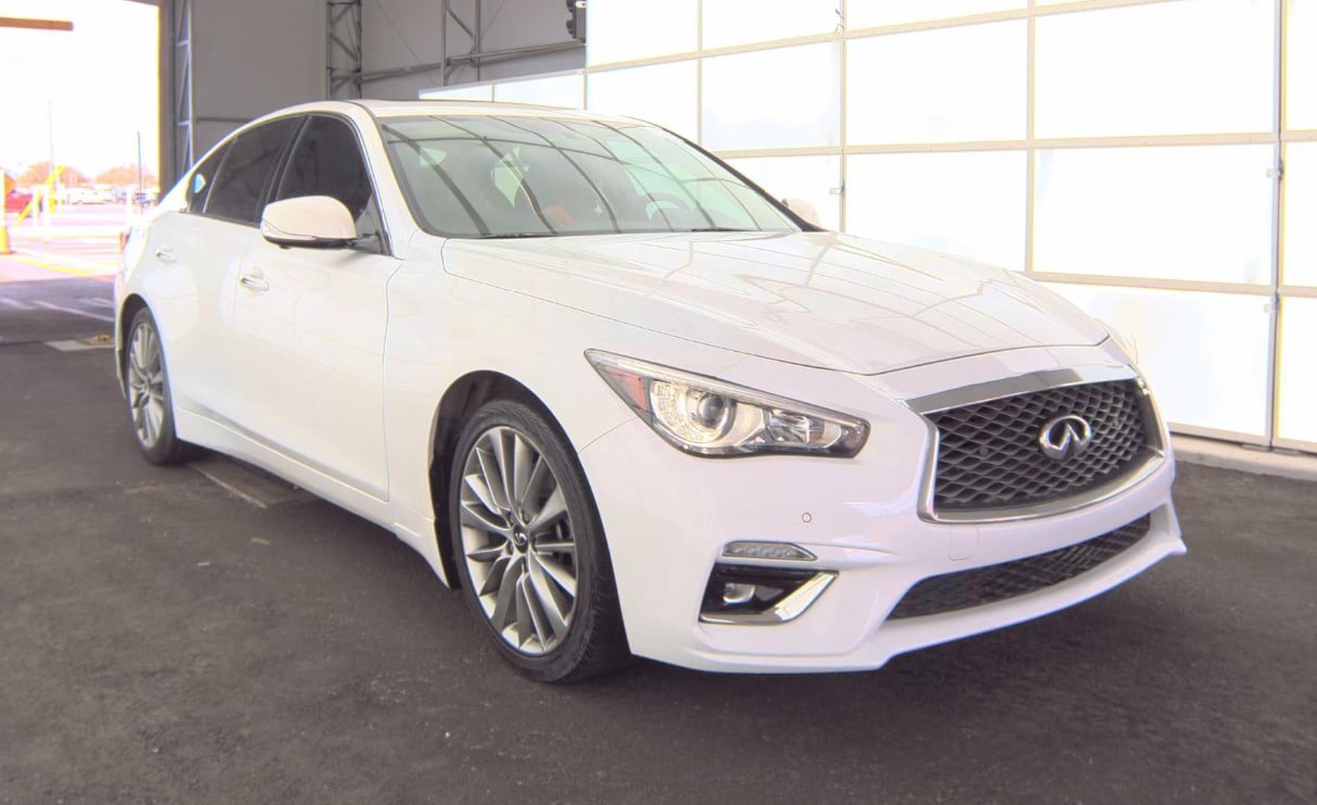 Used 2022 INFINITI Q50 Luxe w/ Cargo Package image 5