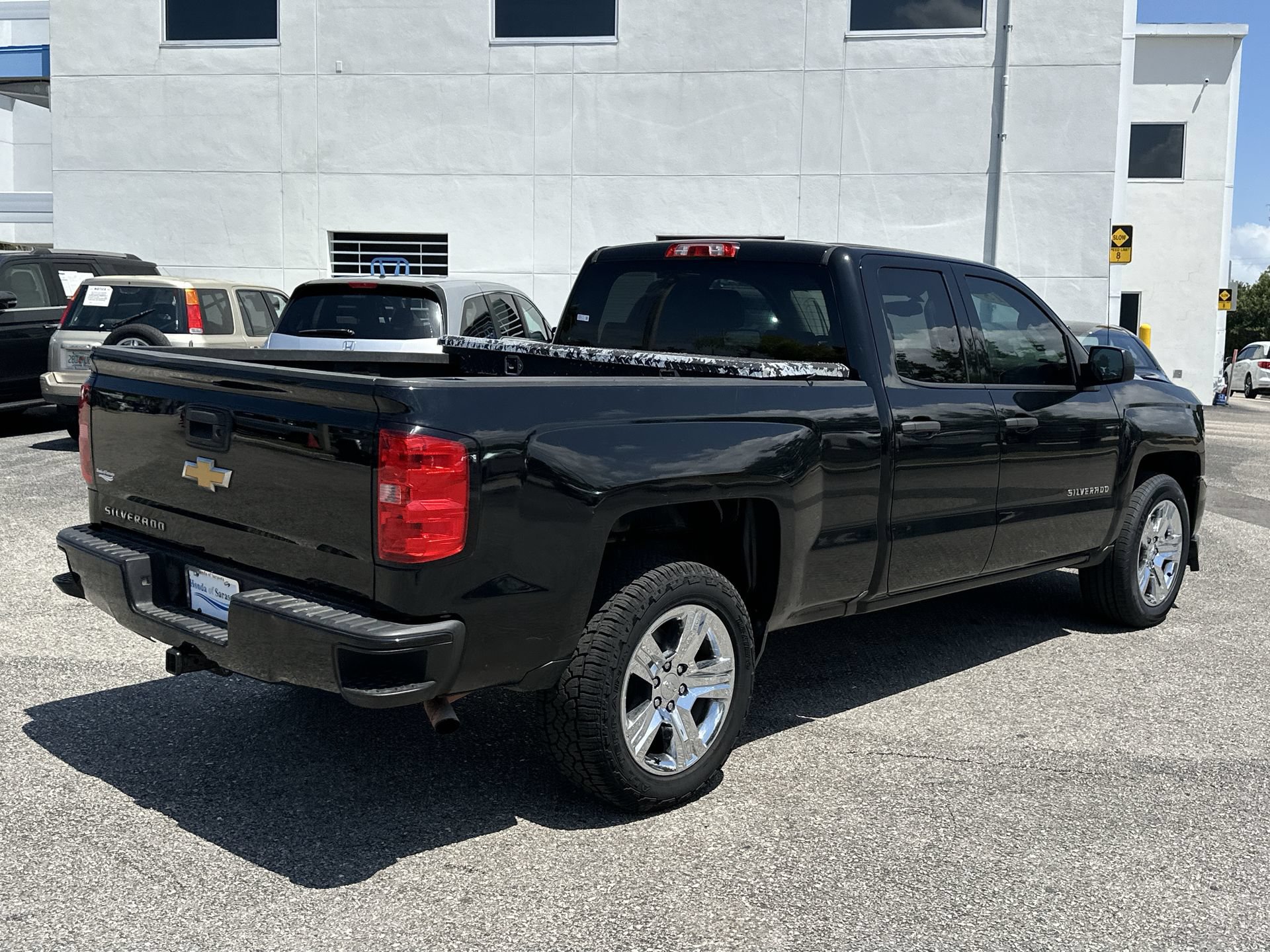 Used 2018 Chevrolet Silverado 1500 Custom w/ Custom Value Package RWD image 5