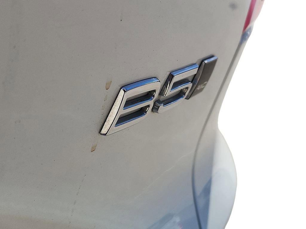 Used 2023 Volvo XC40 B5 Plus w/ Driver Assist Package image 31