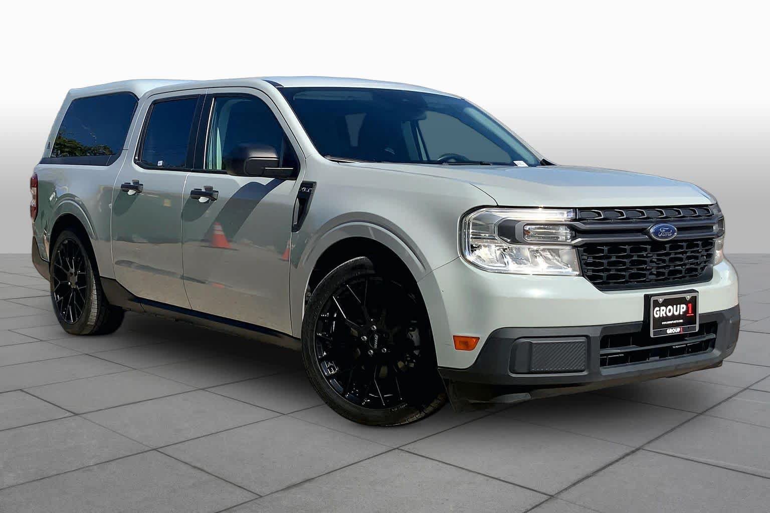 Used 2022 Ford Maverick XLT FWD image 2