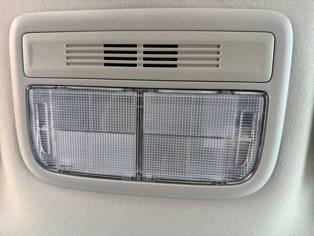 Used 2021 Honda HR-V LX image 19