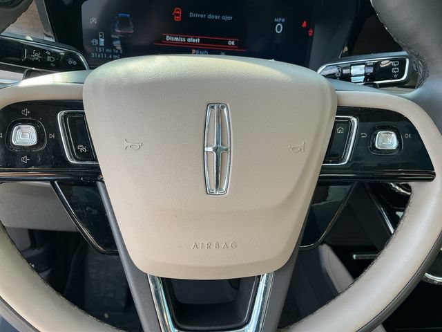 Used 2023 Lincoln Corsair Reserve w/ Equipment Group 201A FWD image 16