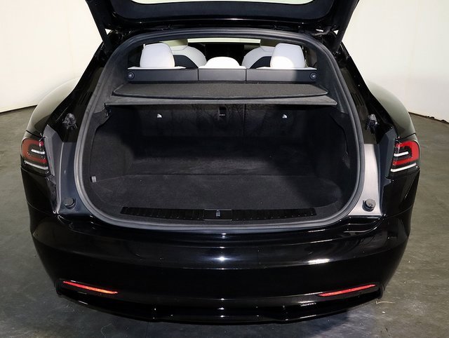 Used 2023 Tesla Model S Plaid image 28