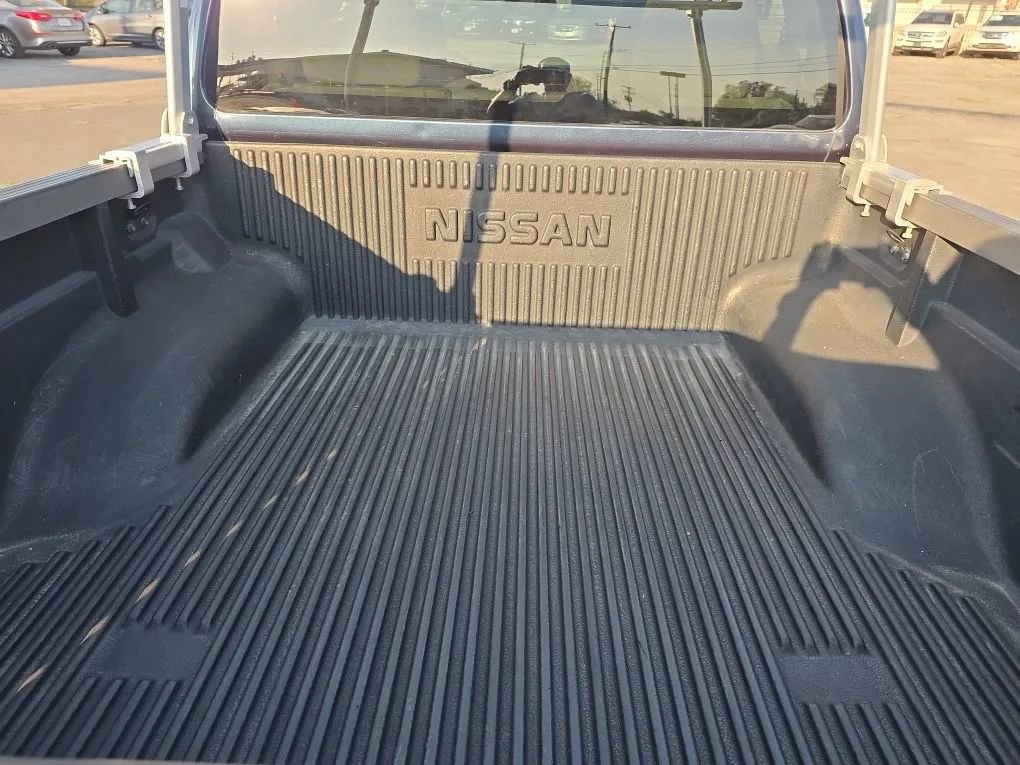 Used 2013 Nissan Frontier SV RWD image 12
