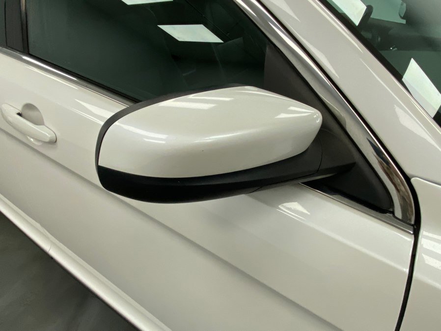 Used 2015 Ford Taurus SEL w/ Equipment Group 201A FWD image 15