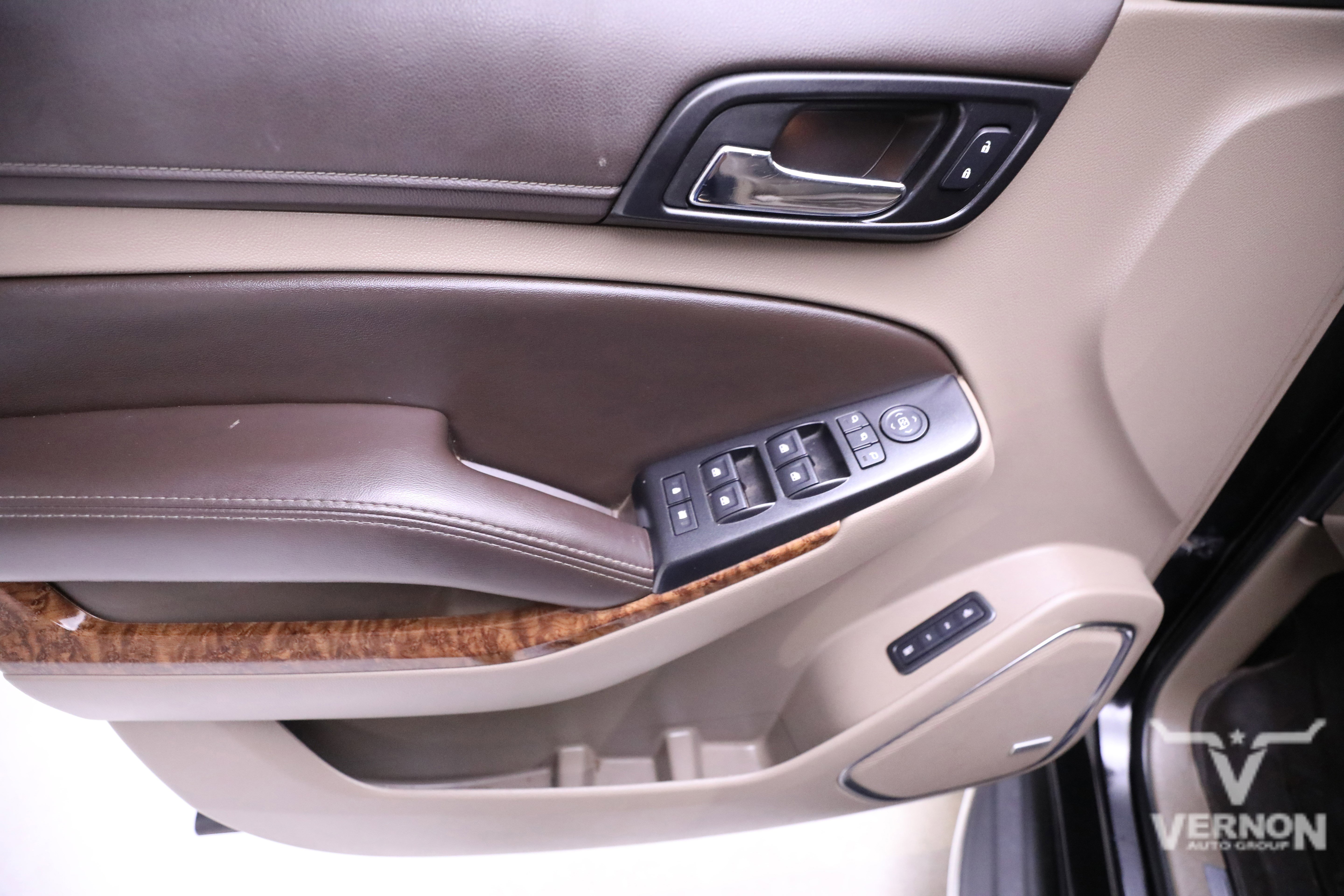 Used 2016 Chevrolet Suburban LTZ image 20