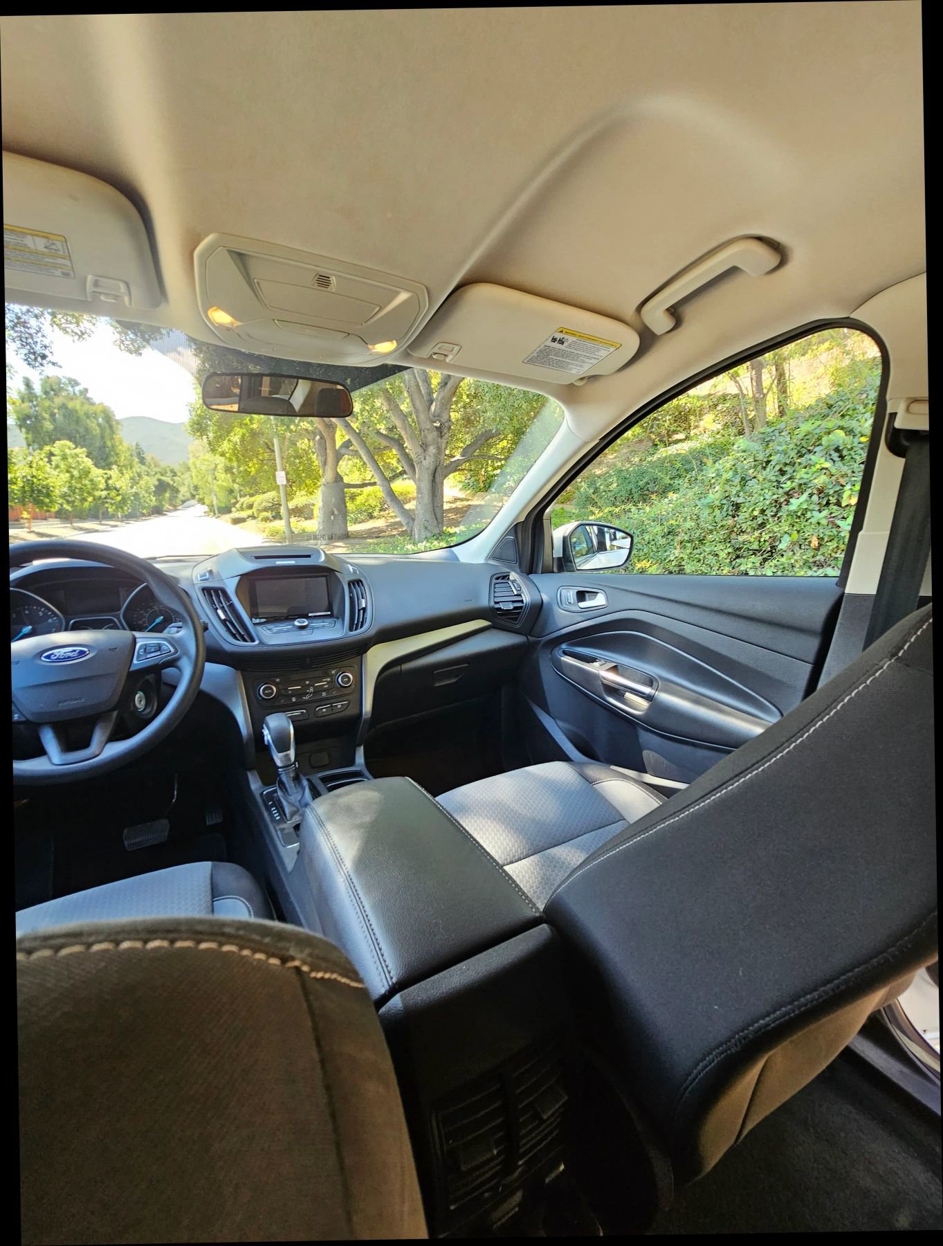 Used 2018 Ford Escape SE w/ SE Sync 3 Package image 39