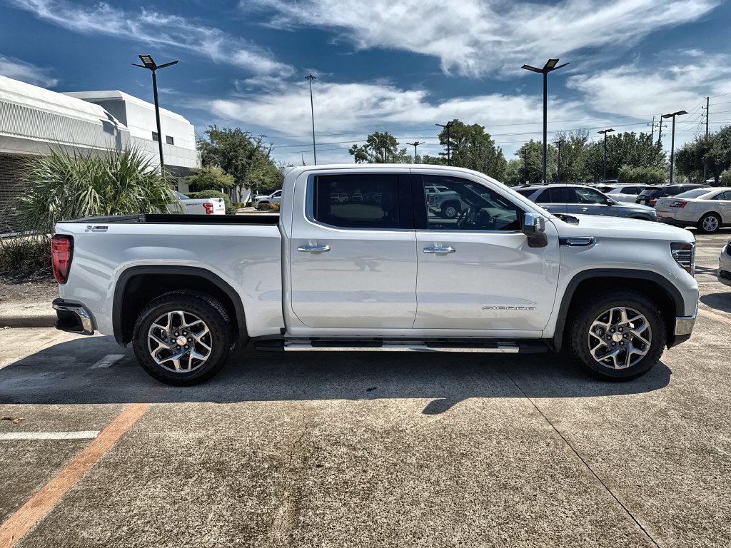 Certified 2022 GMC Sierra 1500 SLT AWD/4WD image 10