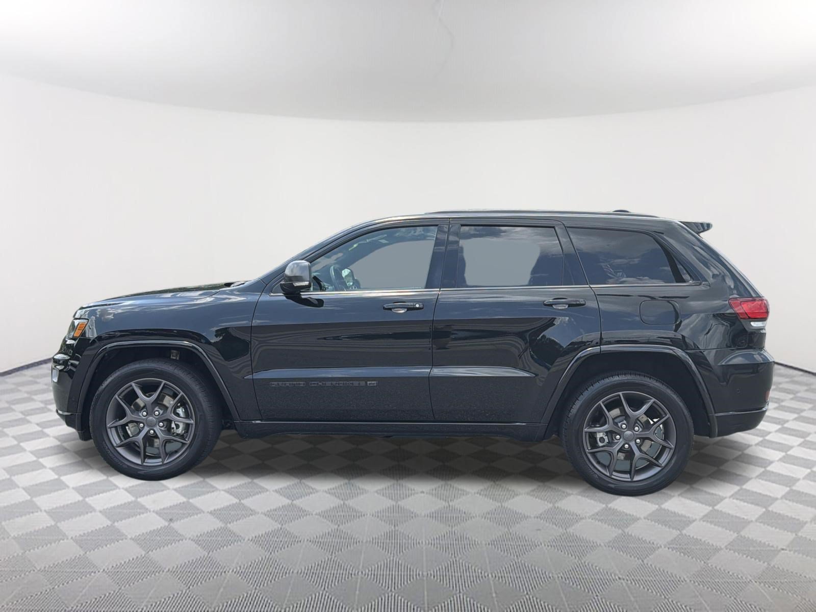 Used 2021 Jeep Grand Cherokee Limited w/ Quick Order Package 28K 80th AWD/4WD image 13