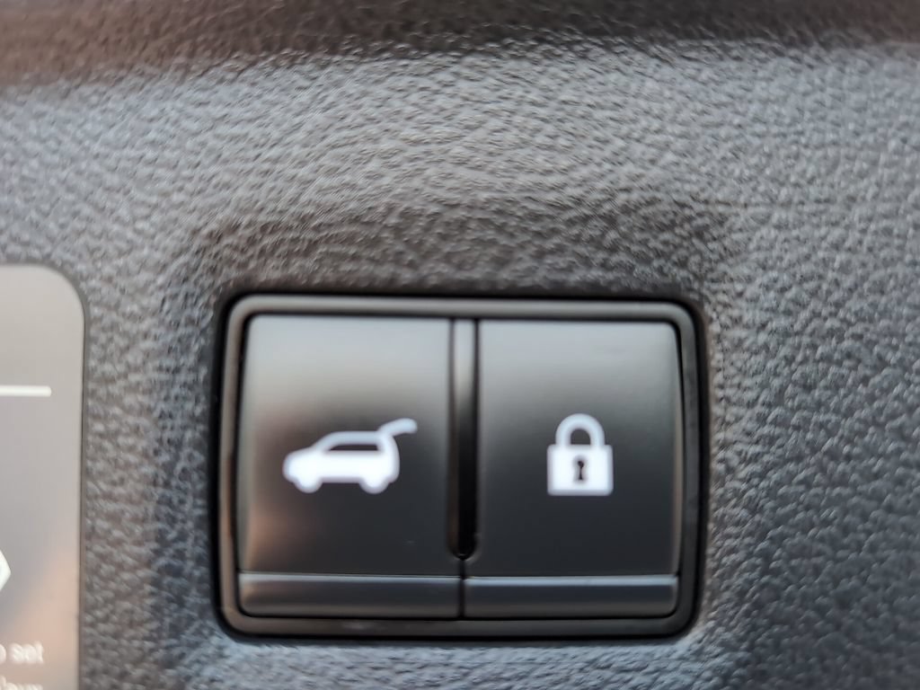 Used 2023 INFINITI QX50 Luxe AWD/4WD image 13