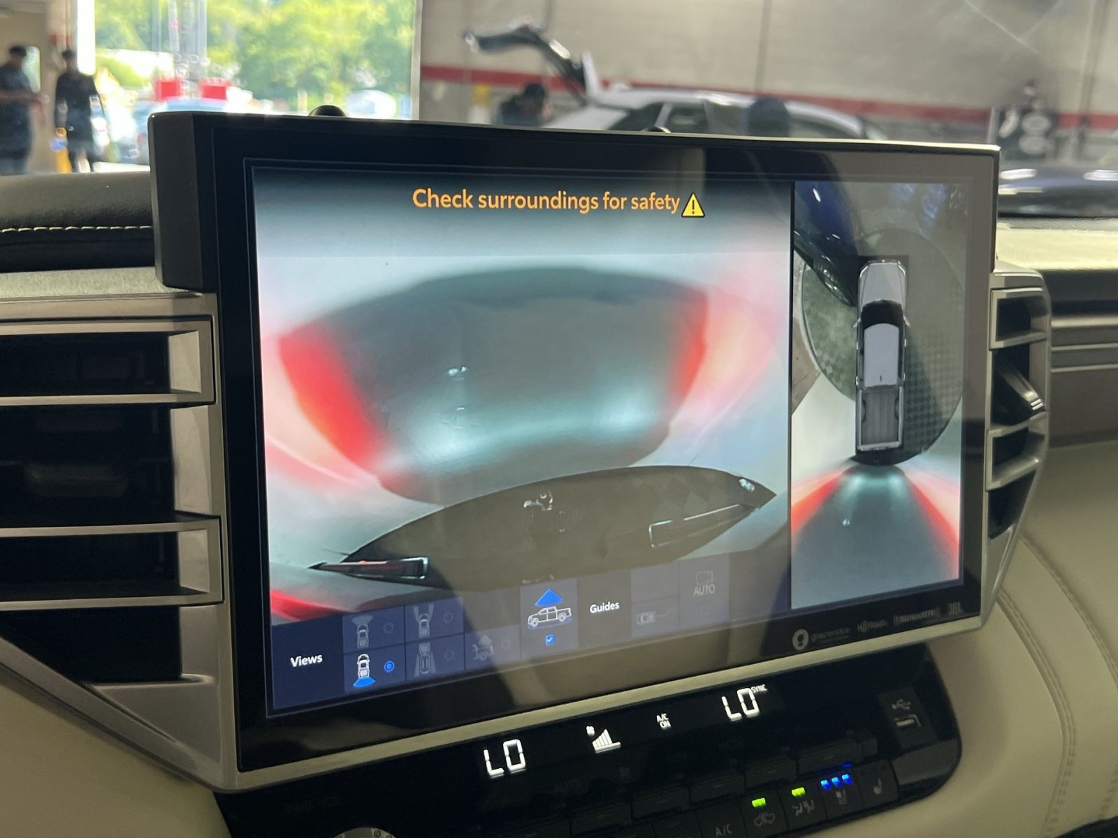 Used 2022 Toyota Tundra Capstone AWD/4WD image 23