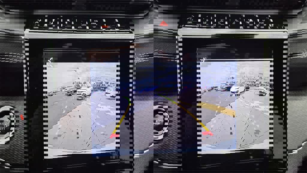 New 2025 Jeep Grand Cherokee Altitude image 20