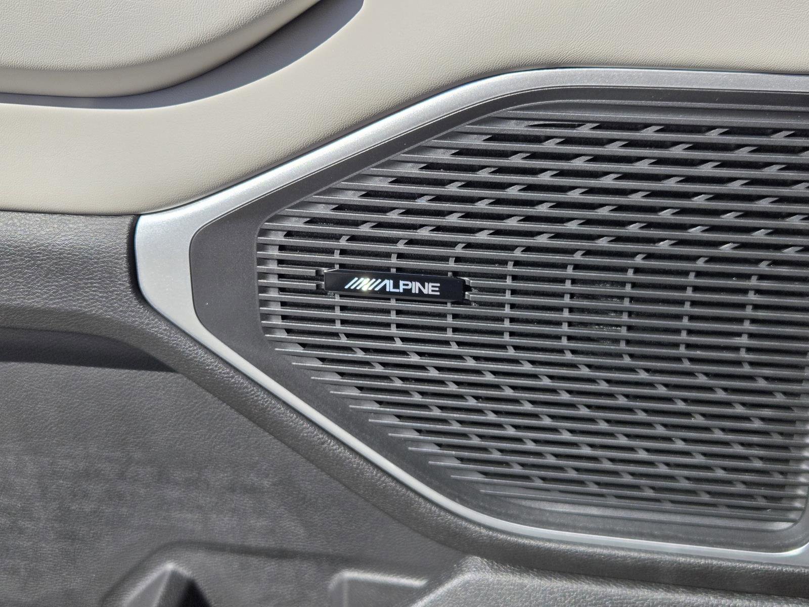 New 2026 Jeep Grand Wagoneer 2WD w/ Premium Group I image 21