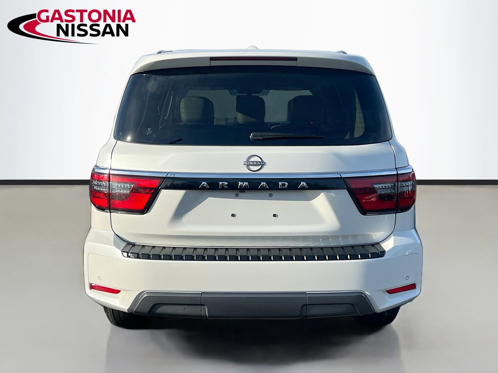 Used 2023 Nissan Armada SV image 7