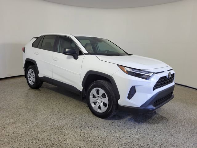 Used 2024 Toyota RAV4 LE image 4