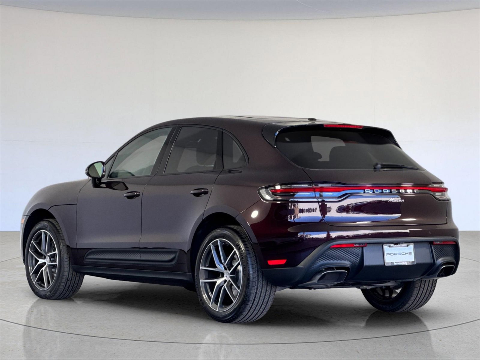 New 2026 Porsche Macan image 3