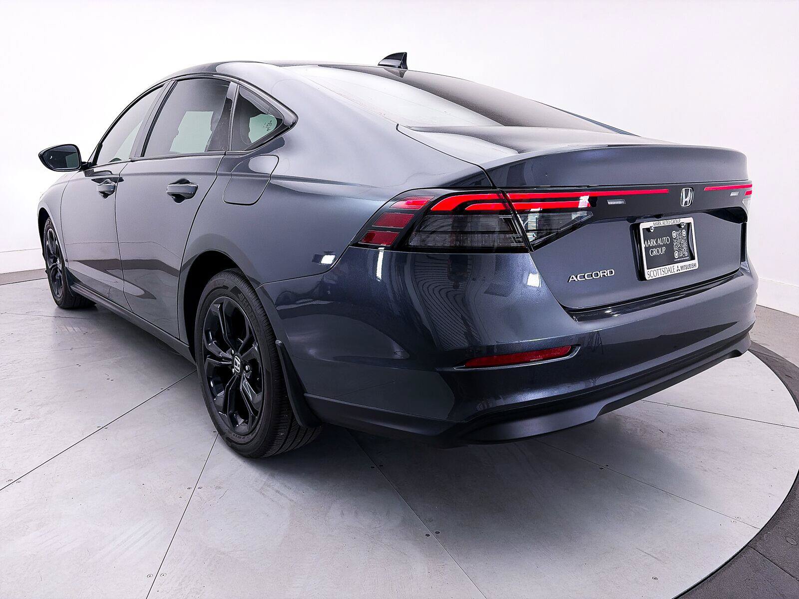 Used 2025 Honda Accord SE image 13