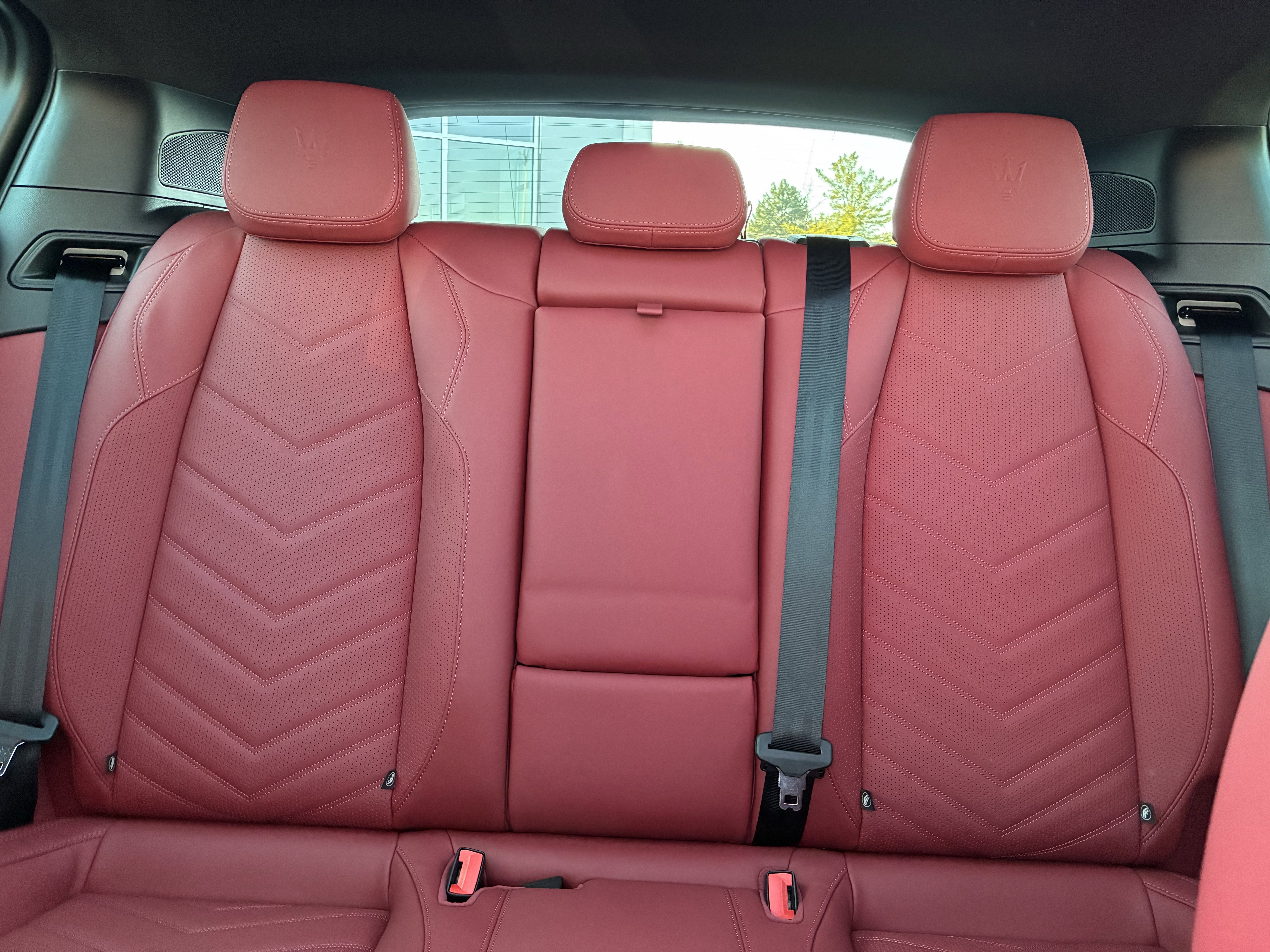 New 2025 Maserati Grecale GT image 32