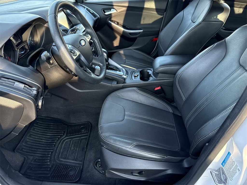 Used 2014 Ford Focus Titanium image 9