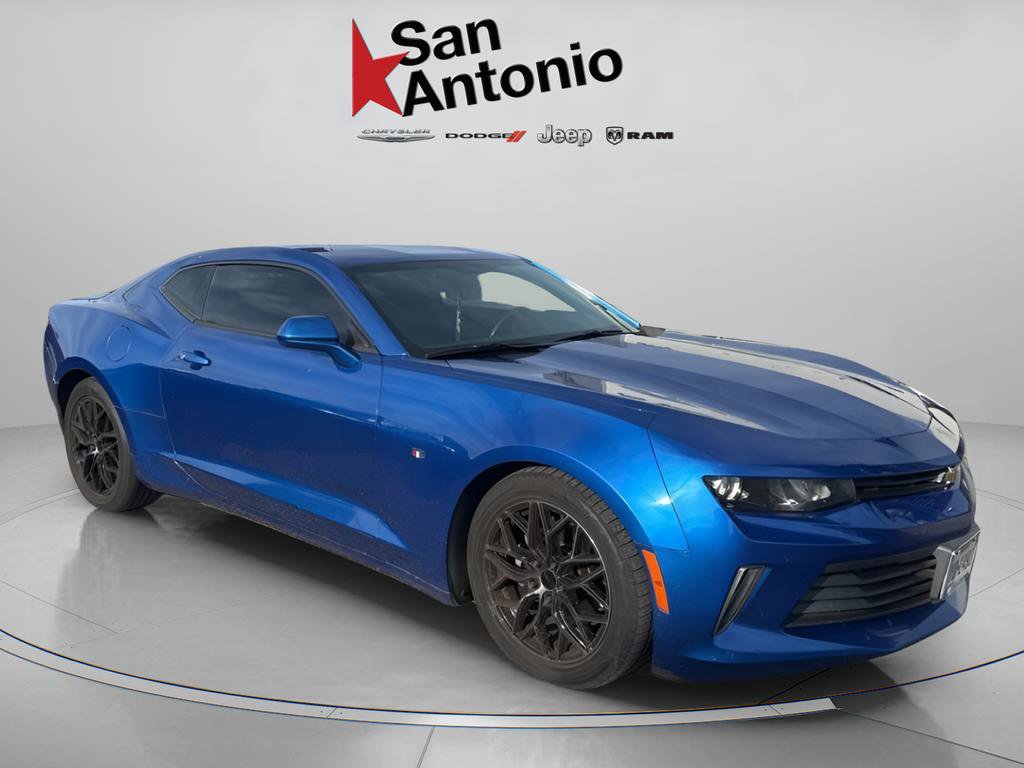 Used 2017 Chevrolet Camaro LT RWD image 1
