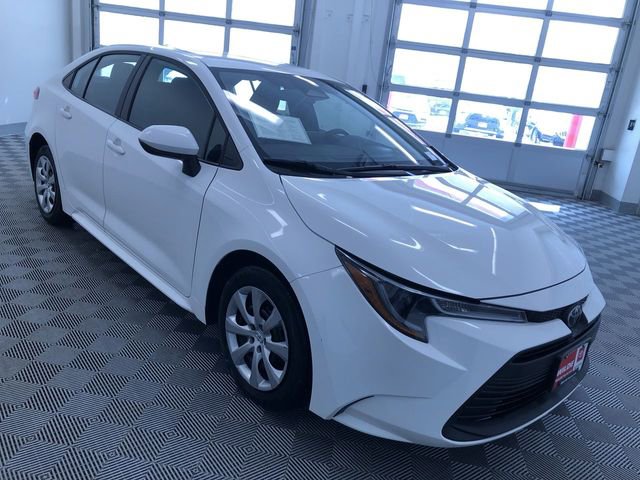 Certified 2025 Toyota Corolla LE image 34