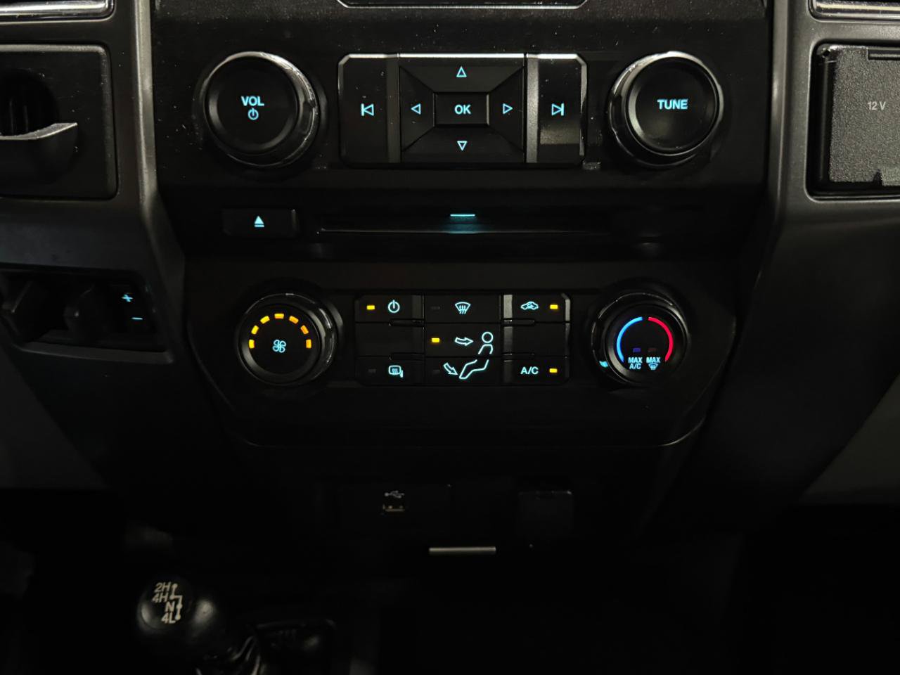 Used 2017 Ford F250 XLT AWD/4WD image 29