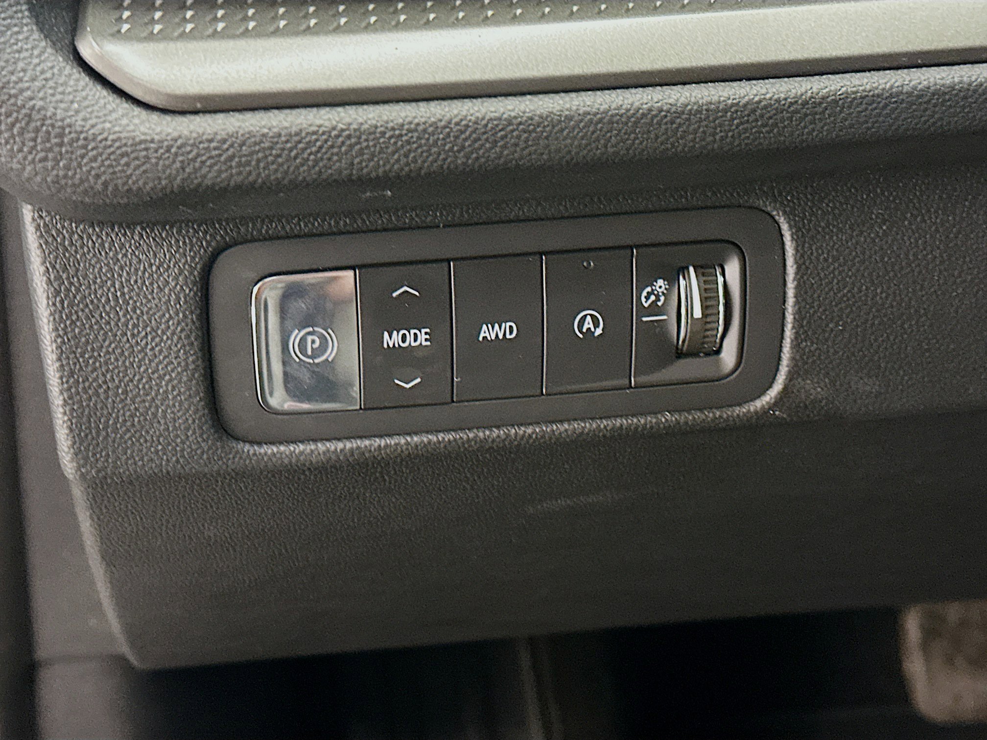 Used 2025 Chevrolet Traverse LT image 17