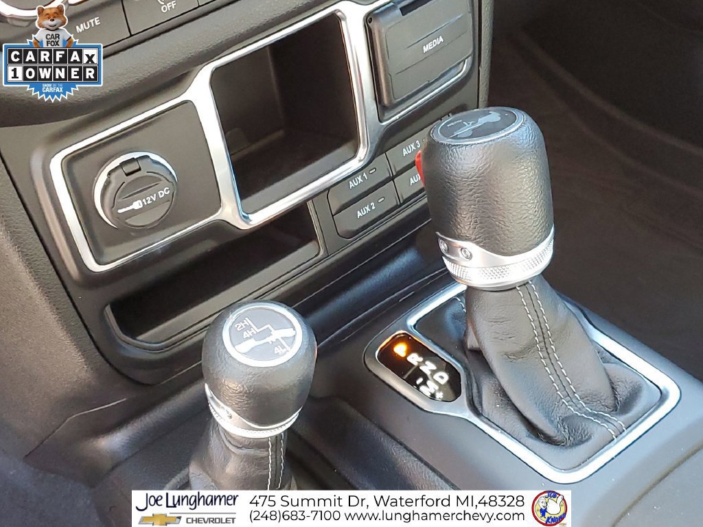 Used 2024 Jeep Wrangler Sport AWD/4WD image 17