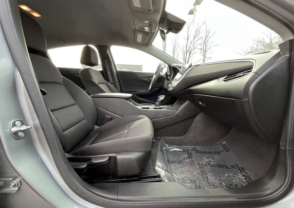 Certified 2025 Chevrolet Malibu LT image 22