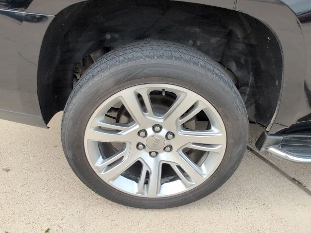 Used 2020 Cadillac Escalade Premium Luxury RWD image 3