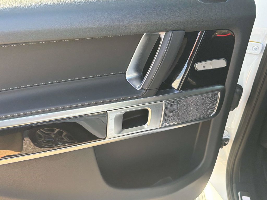 Used 2025 Mercedes-Benz G 550 image 12