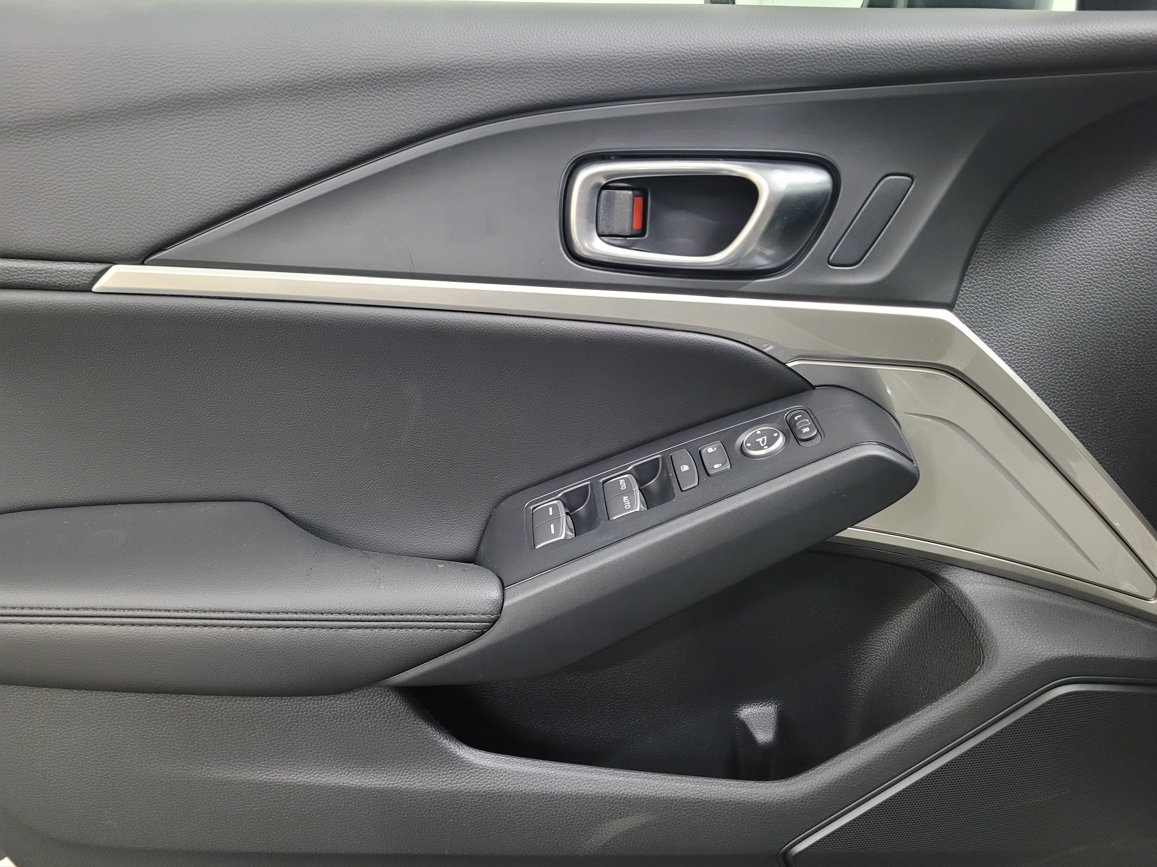 New 2026 Acura Integra FWD image 16