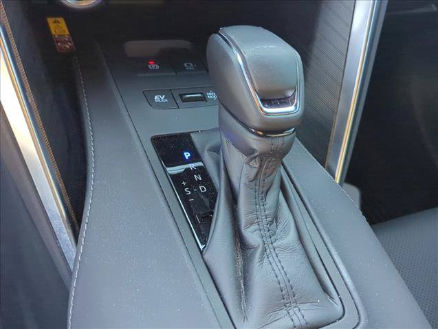 Certified 2024 Toyota Venza Limited AWD/4WD image 21